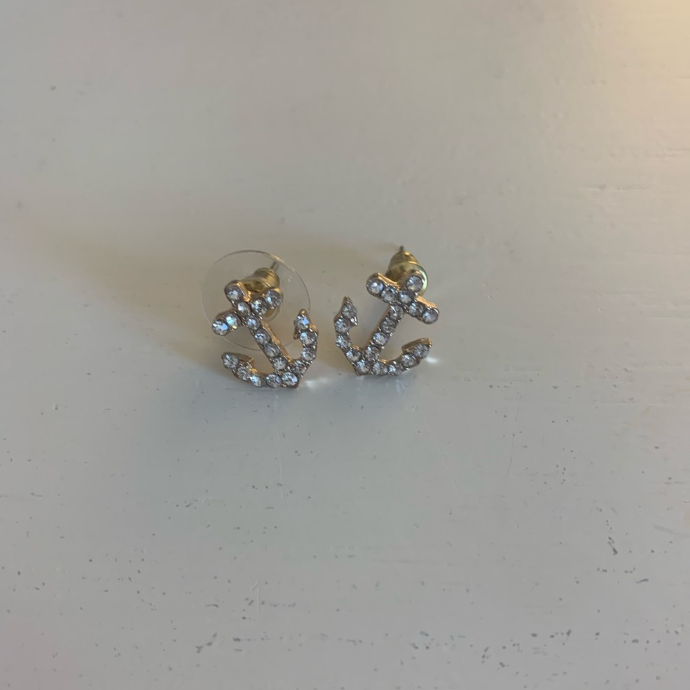 Anchor stud earrings, brand new